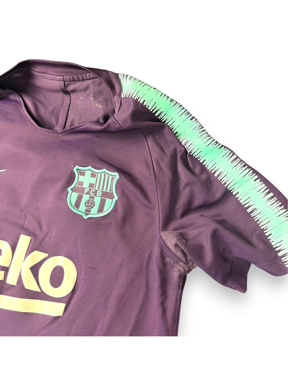 ๐ Nike Barcelona 2018/2019 Training Jersey Shirt Size Small - Picture 5 of 6